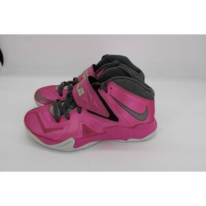 Nike Zoom Soldier VII Think Pink LeBron James Shoes Kay Yow Size 8.5 599264-600
